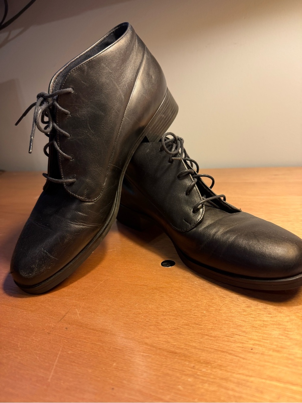 Munro American Black Leather Lace Up Ankle Boots Size 10 Narrow